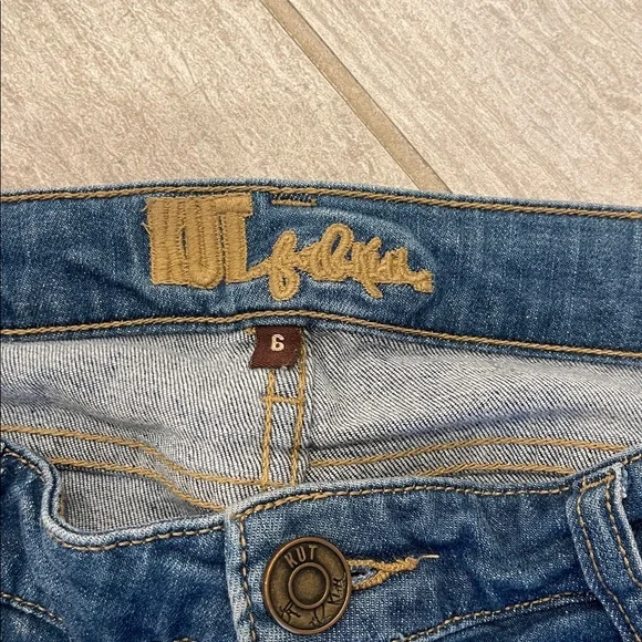 Kut from the Kloth Distressed Dark Blue Straight Leg Jeans - Picture 2 of 5